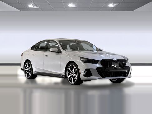 New 2026 BMW 540i xDrive w/ M Sport Package AWD/4WD image 6