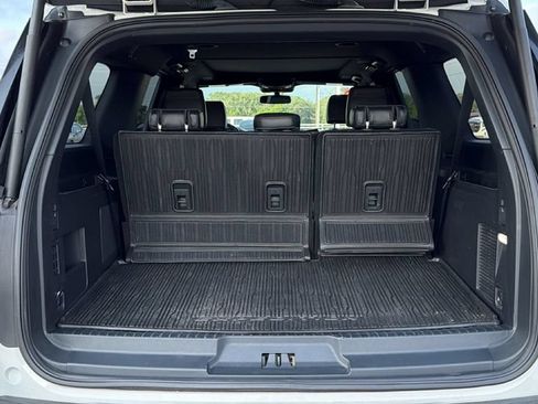 Used 2023 Ford Expedition Max Platinum RWD image 29