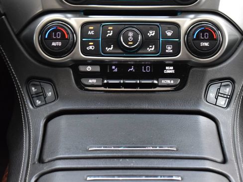 Used 2019 Chevrolet Tahoe Premier w/ Premier Plus Edition AWD/4WD image 40