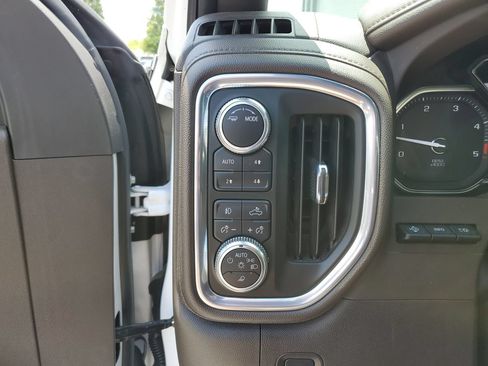 Used 2023 GMC Sierra 2500 Denali w/ Denali Ultimate Package AWD/4WD image 31