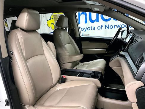 Used 2021 Honda Odyssey EX-L image 11