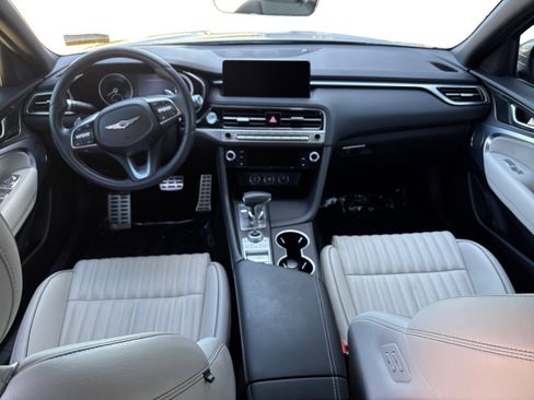 Used 2024 Genesis G70 2.5T w/ Sport Prestige Package image 10