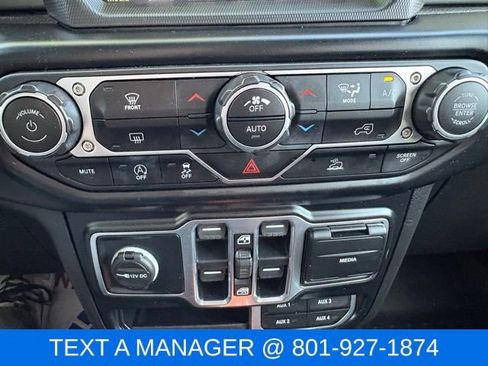Used 2022 Jeep Wrangler Unlimited Sahara AWD/4WD image 24