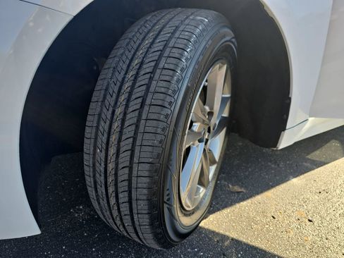 Used 2020 Kia Optima LX image 30