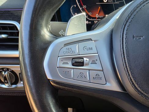 Used 2020 BMW 750i xDrive w/ M Sport Package image 35