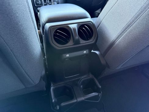 Used 2025 Jeep Wrangler Unlimited Sport AWD/4WD image 23