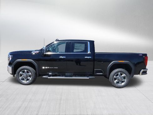 New 2026 GMC Sierra 3500 SLT w/ SLT Premium Package AWD/4WD image 4