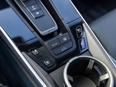 Used 2022 Porsche 911 Turbo S image 41