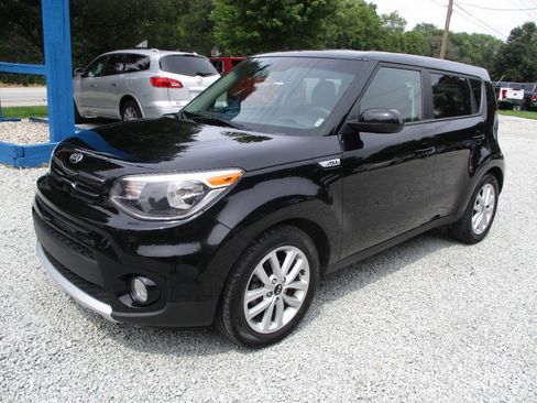 Used 2017 Kia Soul + FWD image 1