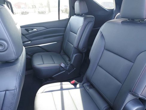 Used 2025 Chevrolet Traverse Z71 image 22