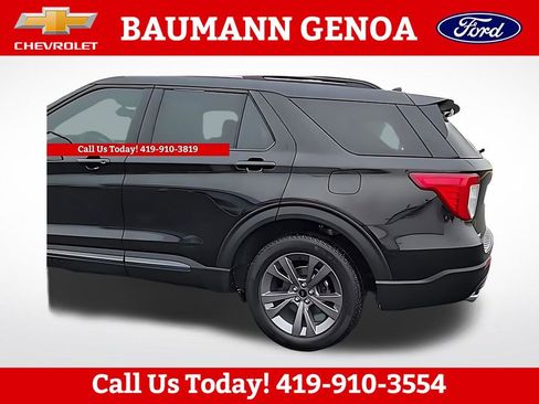 Used 2022 Ford Explorer XLT w/ Equipment Group 202A AWD/4WD image 2