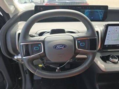 Certified 2025 Ford Expedition Max Active AWD/4WD image 10