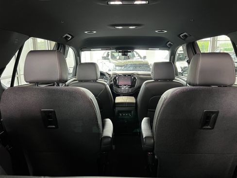 Used 2023 Chevrolet Traverse LT AWD/4WD image 25