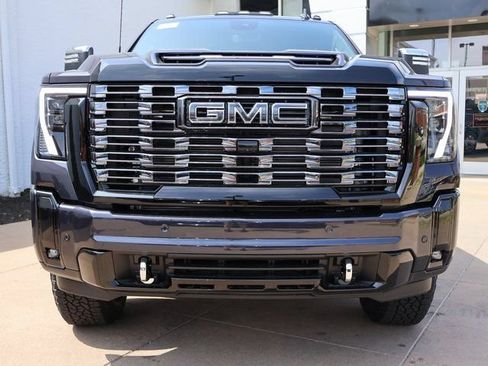 New 2026 GMC Sierra 2500 Denali Ultimate w/ Max Trailering Package AWD/4WD image 2