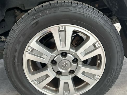 Used 2014 Toyota Tundra 1794 Edition image 21