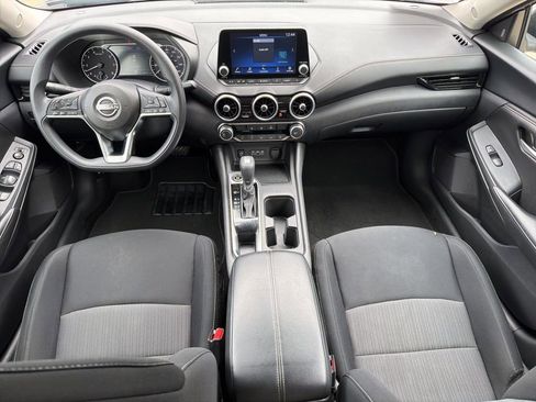 Used 2024 Nissan Sentra SV FWD image 18
