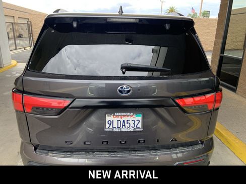 Used 2024 Toyota Sequoia SR5 w/ SR5 Premium Package AWD/4WD image 5