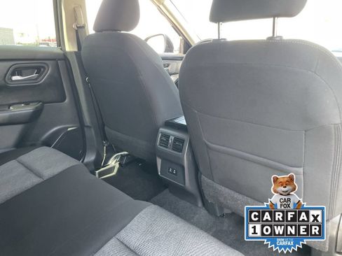 Used 2025 Nissan Rogue SV FWD image 14