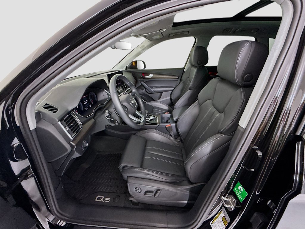 Certified 2025 Audi Q5 2.0T Premium Plus w/ Premium Plus Package AWD/4WD image 20