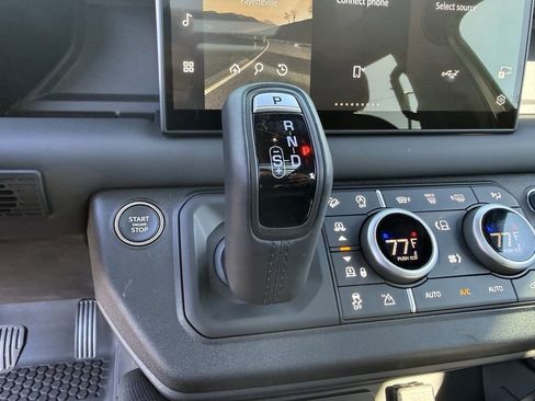 Used 2024 Land Rover Defender 130 Outbound image 32