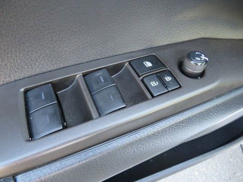 Certified 2023 Toyota Camry SE image 32