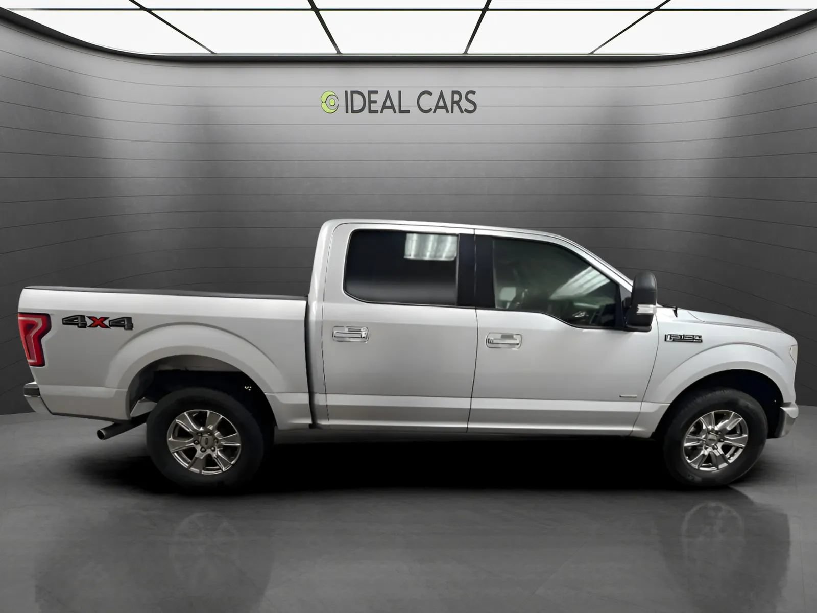 Used 2016 Ford F150 XLT w/ Equipment Group 302A Luxury AWD/4WD image 4