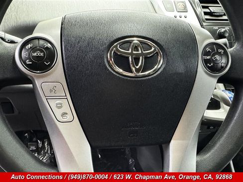 Used 2014 Toyota Prius V Three FWD image 13