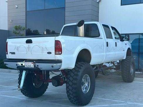 Used 2004 Ford F350 Lariat AWD/4WD image 6