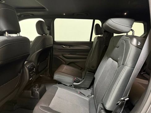 New 2026 Jeep Grand Cherokee L Laredo AWD/4WD image 21