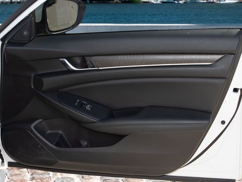 Certified 2019 Honda Accord EX-L image 16