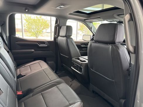 Used 2025 GMC Sierra 1500 Denali AWD/4WD image 46