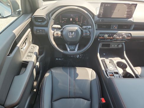 New 2026 Honda Pilot TrailSport image 8