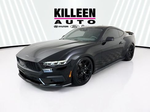 Used 2024 Ford Mustang Premium RWD image 3