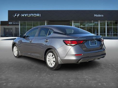 Used 2023 Nissan Sentra S image 5