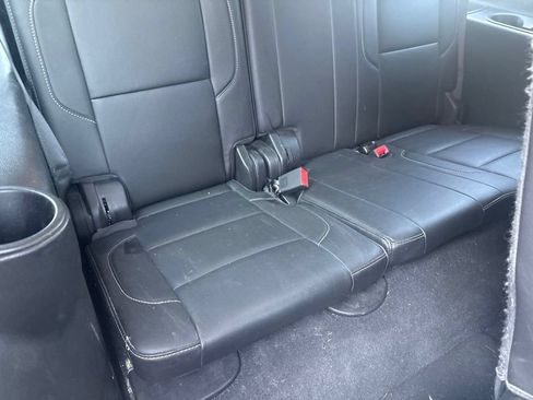 Used 2019 Chevrolet Suburban LT AWD/4WD image 36