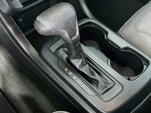 Used 2018 Chevrolet Colorado W/T RWD image 23