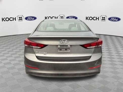 Used 2018 Hyundai Elantra SE image 6