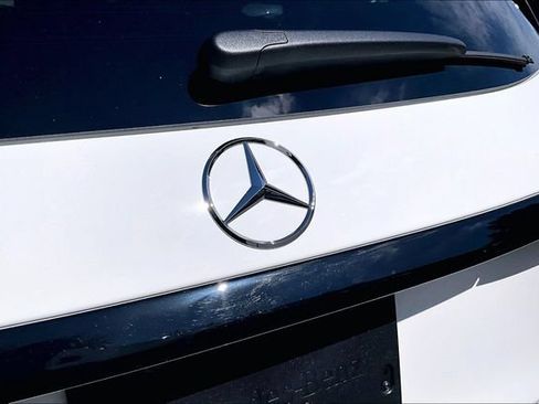 Used 2026 Mercedes-Benz GLC 300 4MATIC image 28