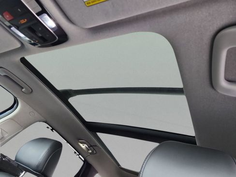 Used 2022 Hyundai Santa Fe Limited image 31