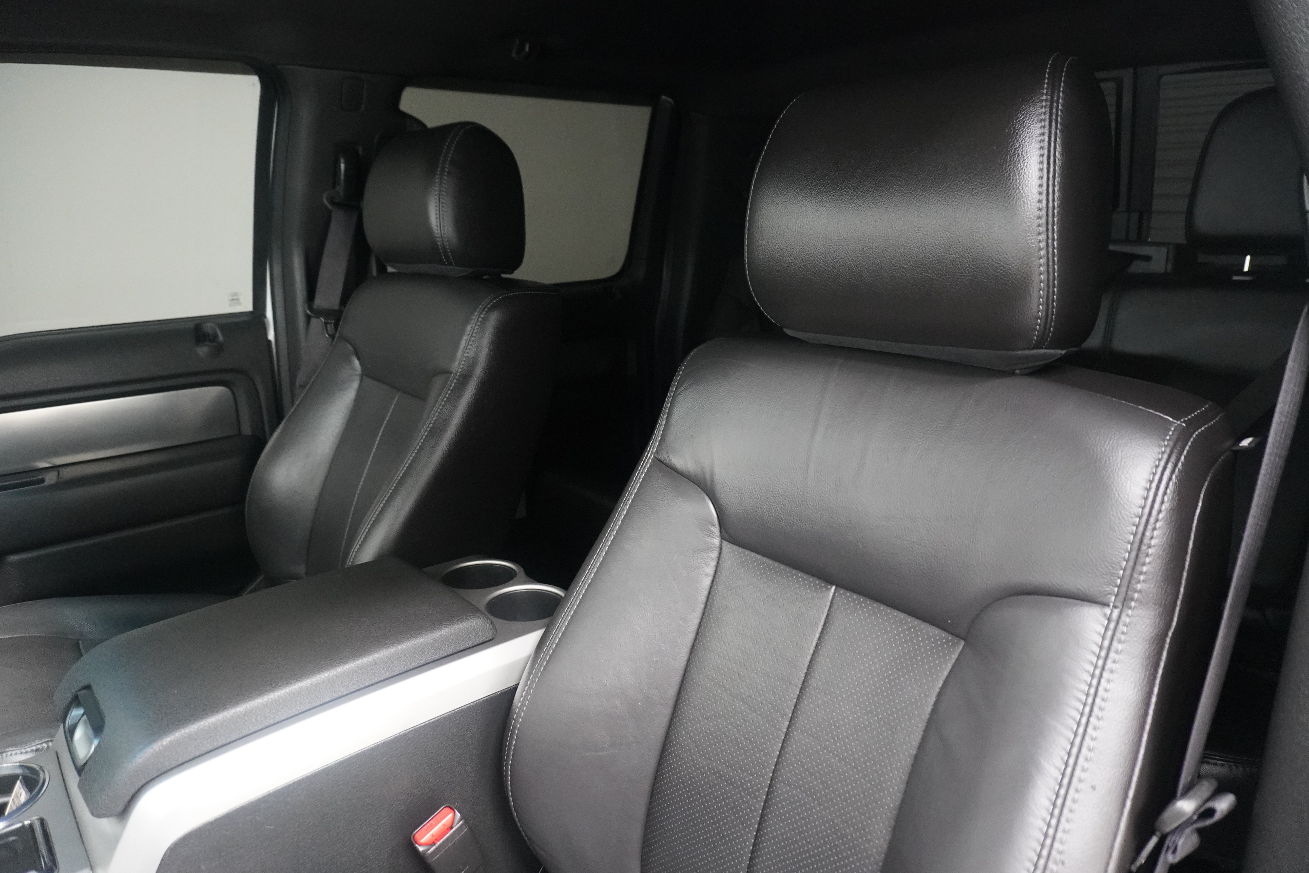 Used 2014 Ford F150 FX4 w/ Equipment Group 402A Luxury AWD/4WD image 13