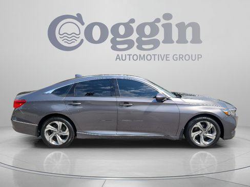 Used 2019 Honda Accord EX image 4