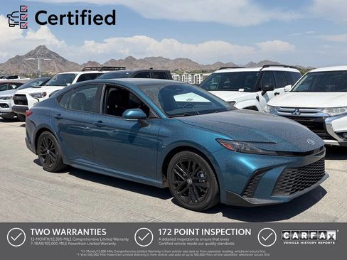 Used 2025 Toyota Camry SE FWD image 1