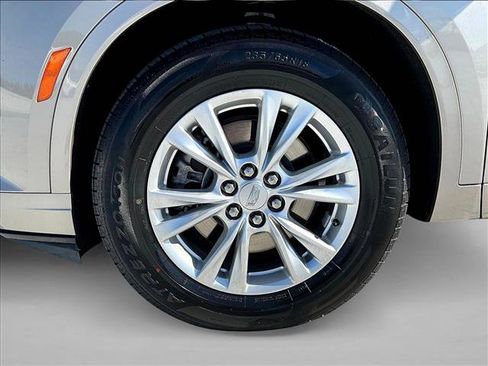 Used 2022 Cadillac XT6 Luxury image 10