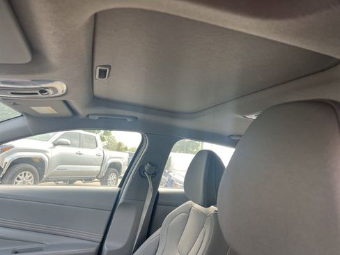 Used 2024 Hyundai Elantra SEL w/ Convenience Package FWD image 4