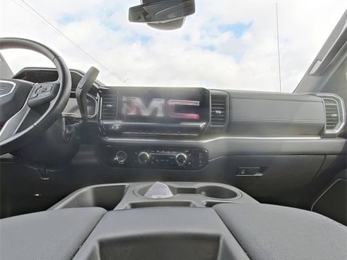 Used 2022 GMC Sierra 1500 SLE w/ X31 Off-Road Package image 24