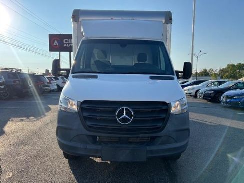 Used 2024 Mercedes-Benz Sprinter 3500 image 3