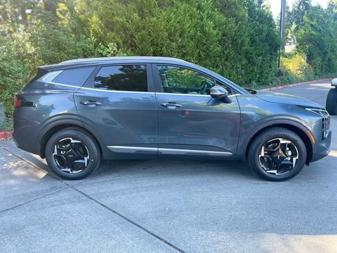 Certified 2026 Kia Sportage EX AWD/4WD image 3