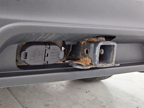 Used 2021 Ford Explorer ST w/ Premium Technology Package image 37