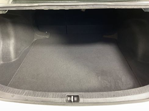 Used 2021 Toyota Corolla LE image 20