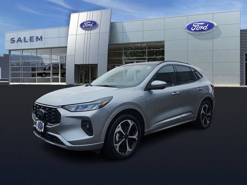 Certified 2023 Ford Escape ST-Line Select w/ Tech Pack #2 AWD/4WD image 6